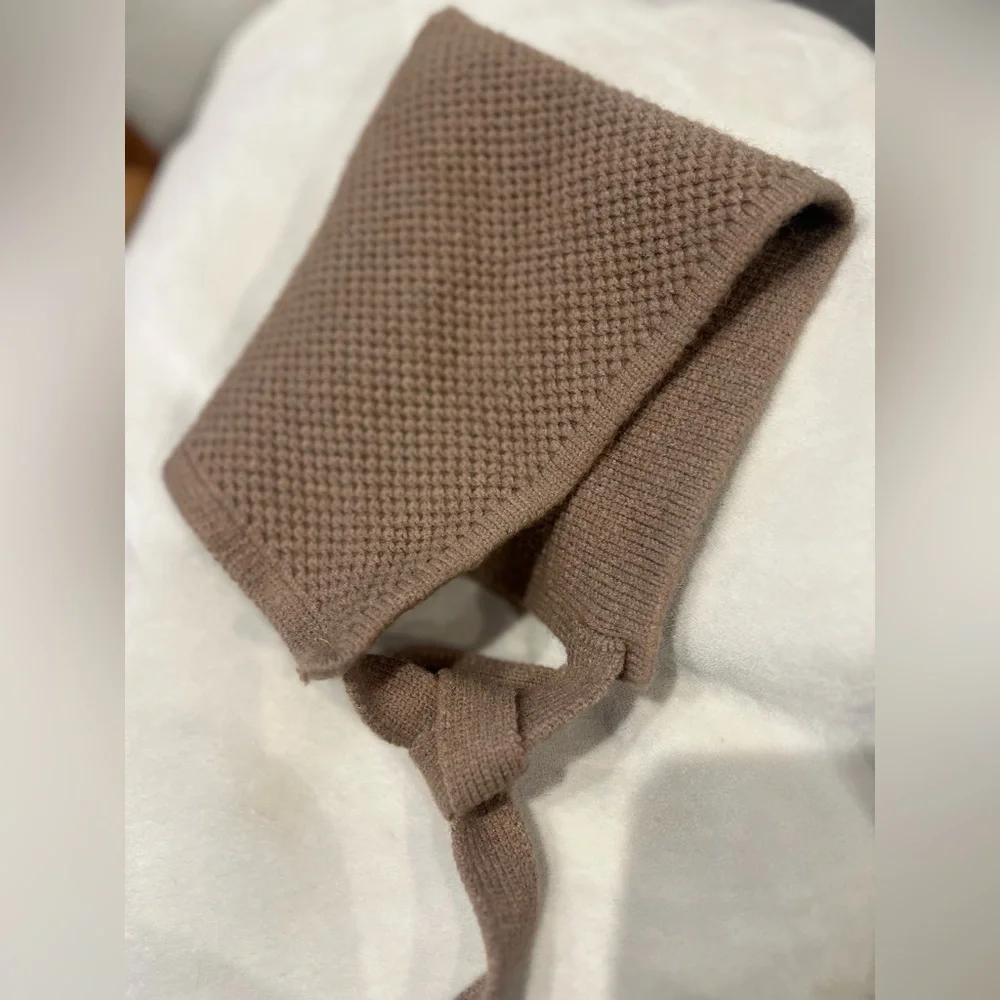 Hand Knit Pixie Bonnet Youth Unisex 6–8 | Neutral Beige Nordic Cottagecore